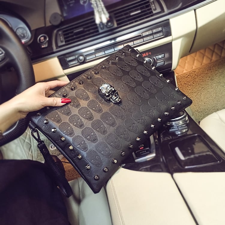 Shantou Clutch Side View