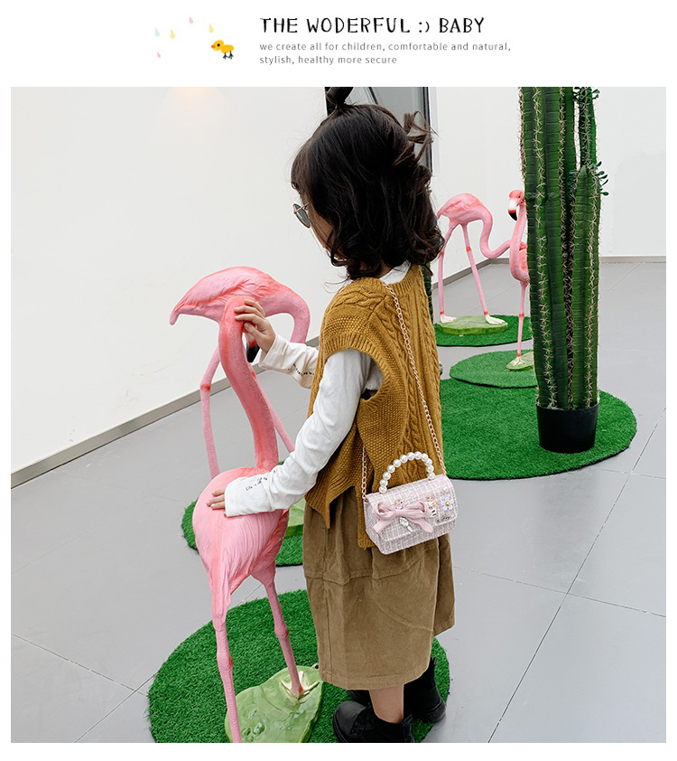 Girl's Pearl Handbag 3