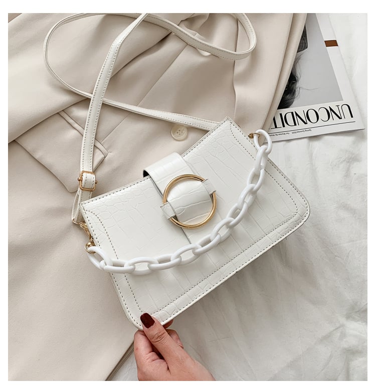 One Shoulder Bag Lifestyle