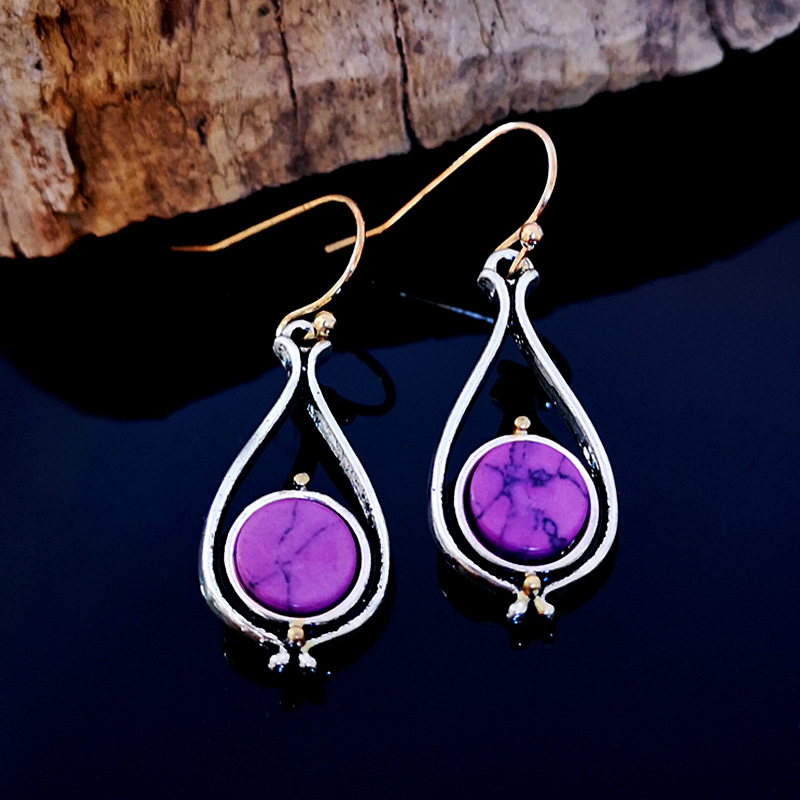 Earrings Image 3
