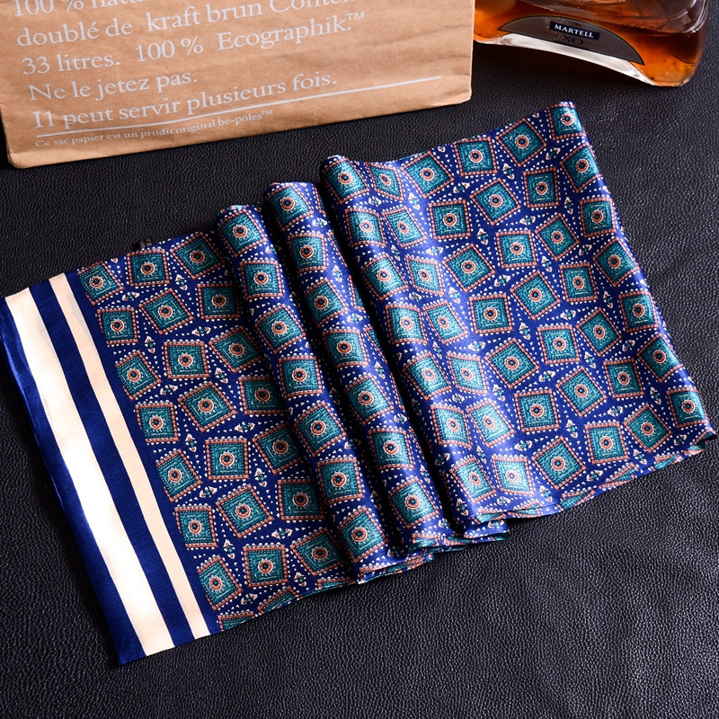 缁呭+椋庡害 钃濊壊 (2)