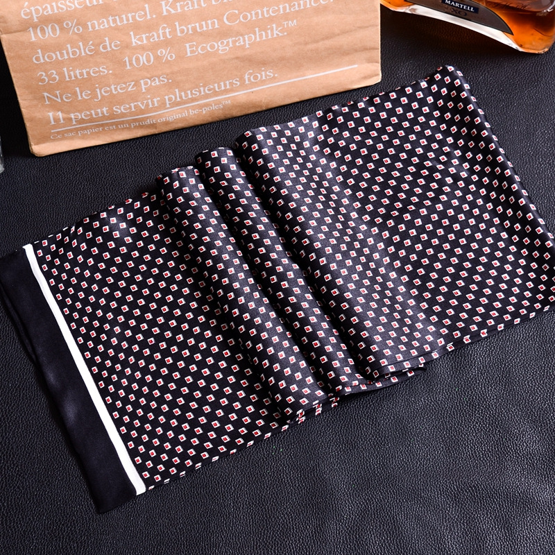 缁呭+闊╅ 榛戣壊 (2)