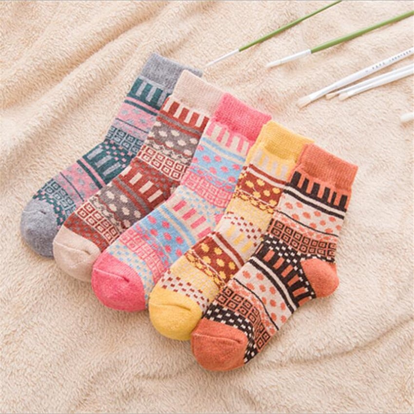Ethnic wind cashmere socks in rust red