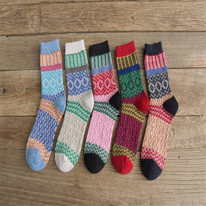 Ethnic wind cashmere socks in watermelon red