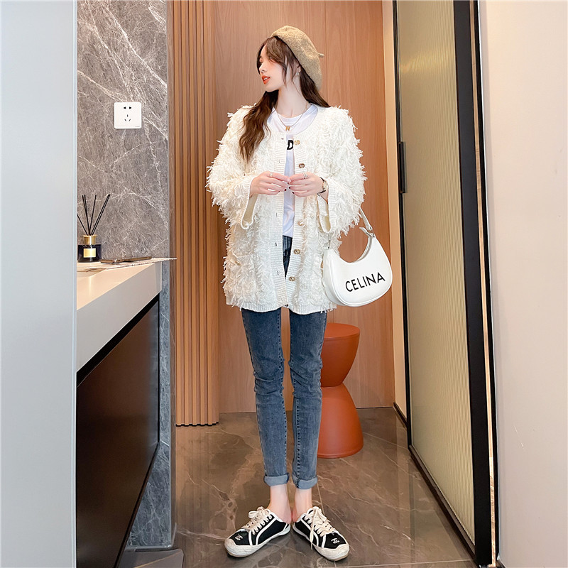 Cardigan Image 2