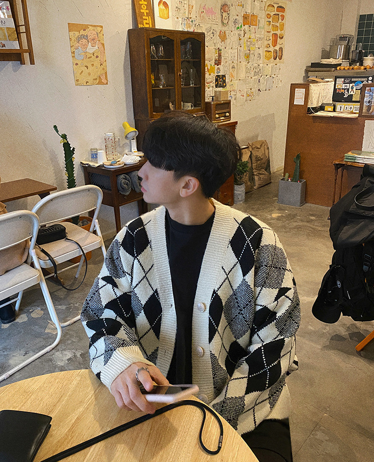 Classic Diamond Sweater - Image 3