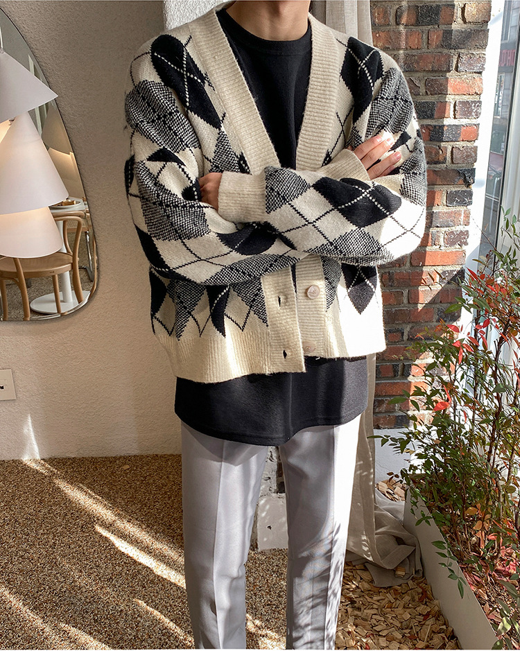 Classic Diamond Sweater - Image 19