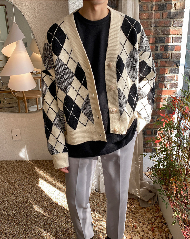 Classic Diamond Sweater - Image 21