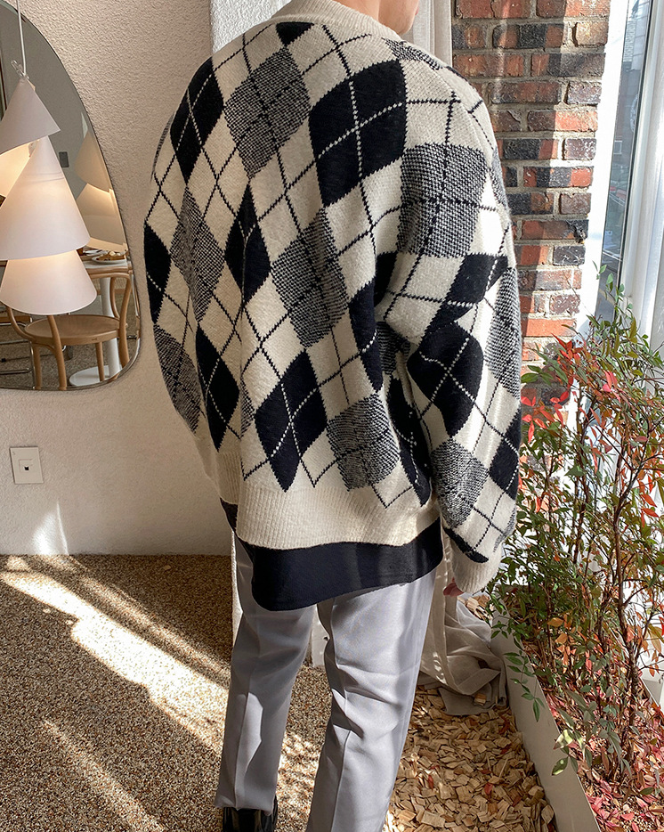 Classic Diamond Sweater - Image 22