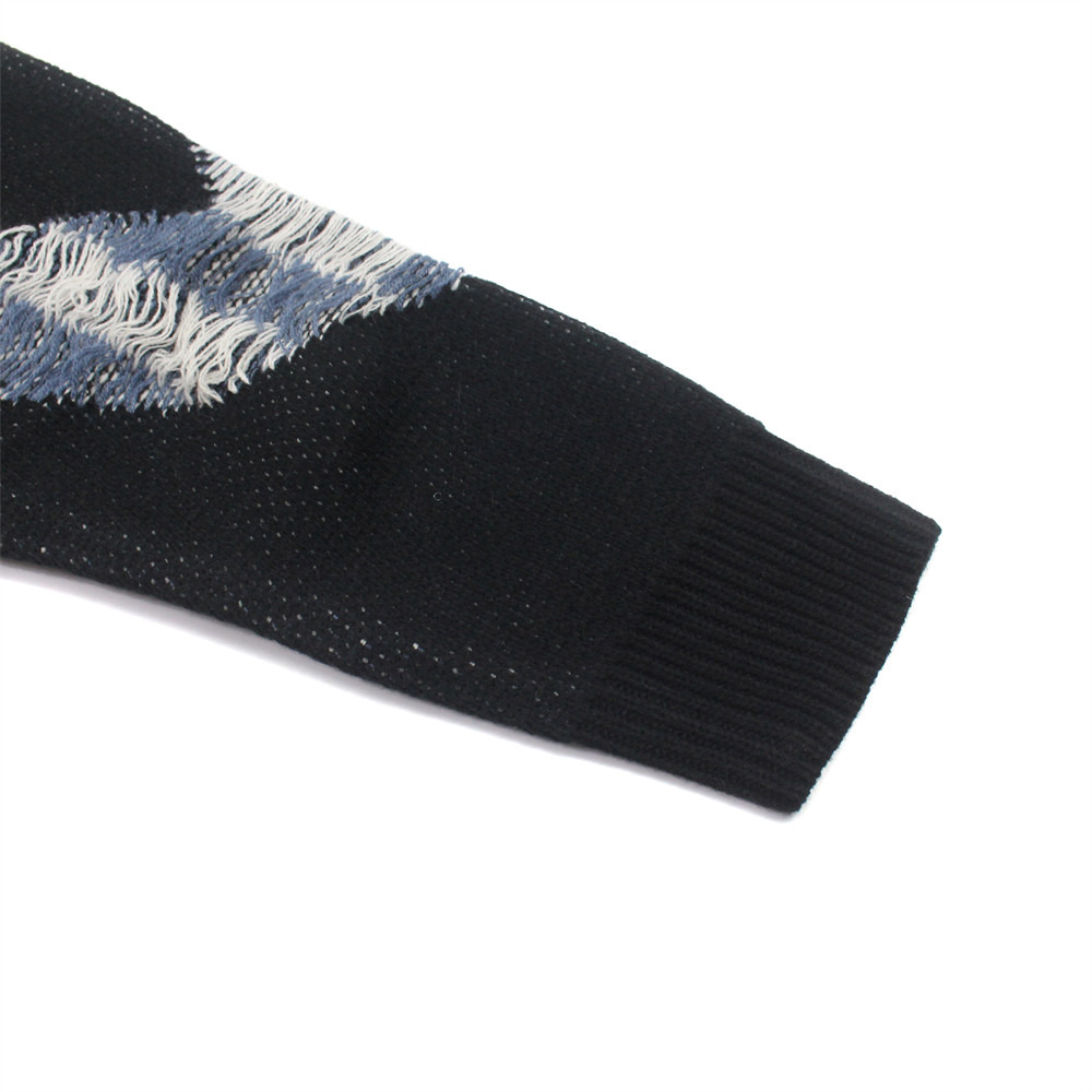 Sweater Image 9