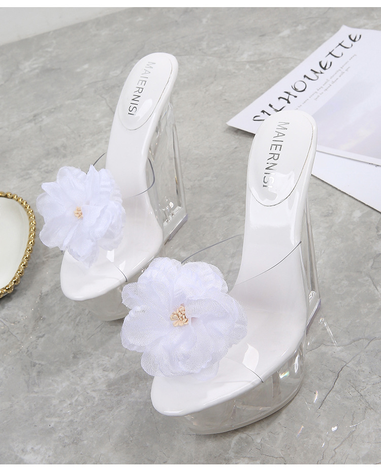 126-1花朵水晶跟两色凉拖