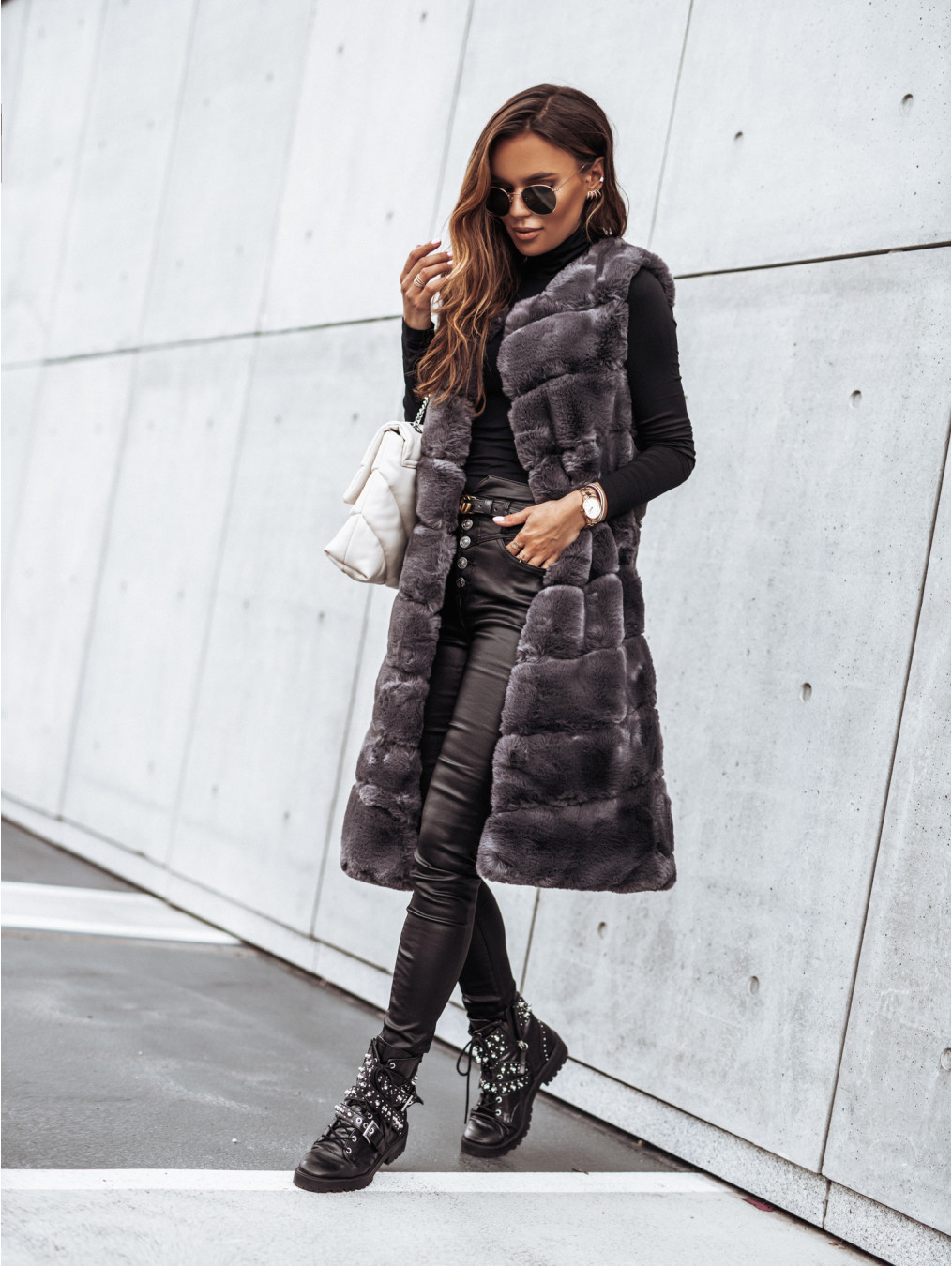 Long Round Neck Fur Vest Jacket 3