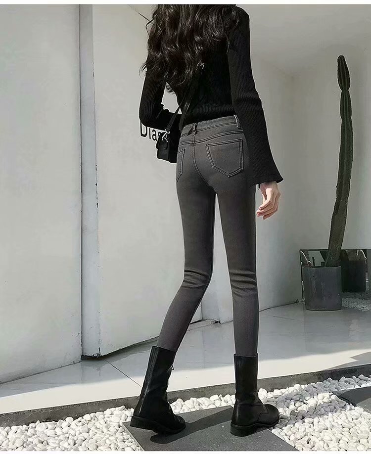 Women's Thick Jeans Image 1