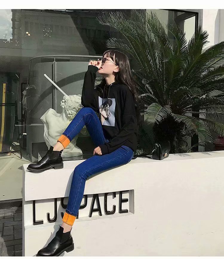 Women's Thick Jeans Image 2