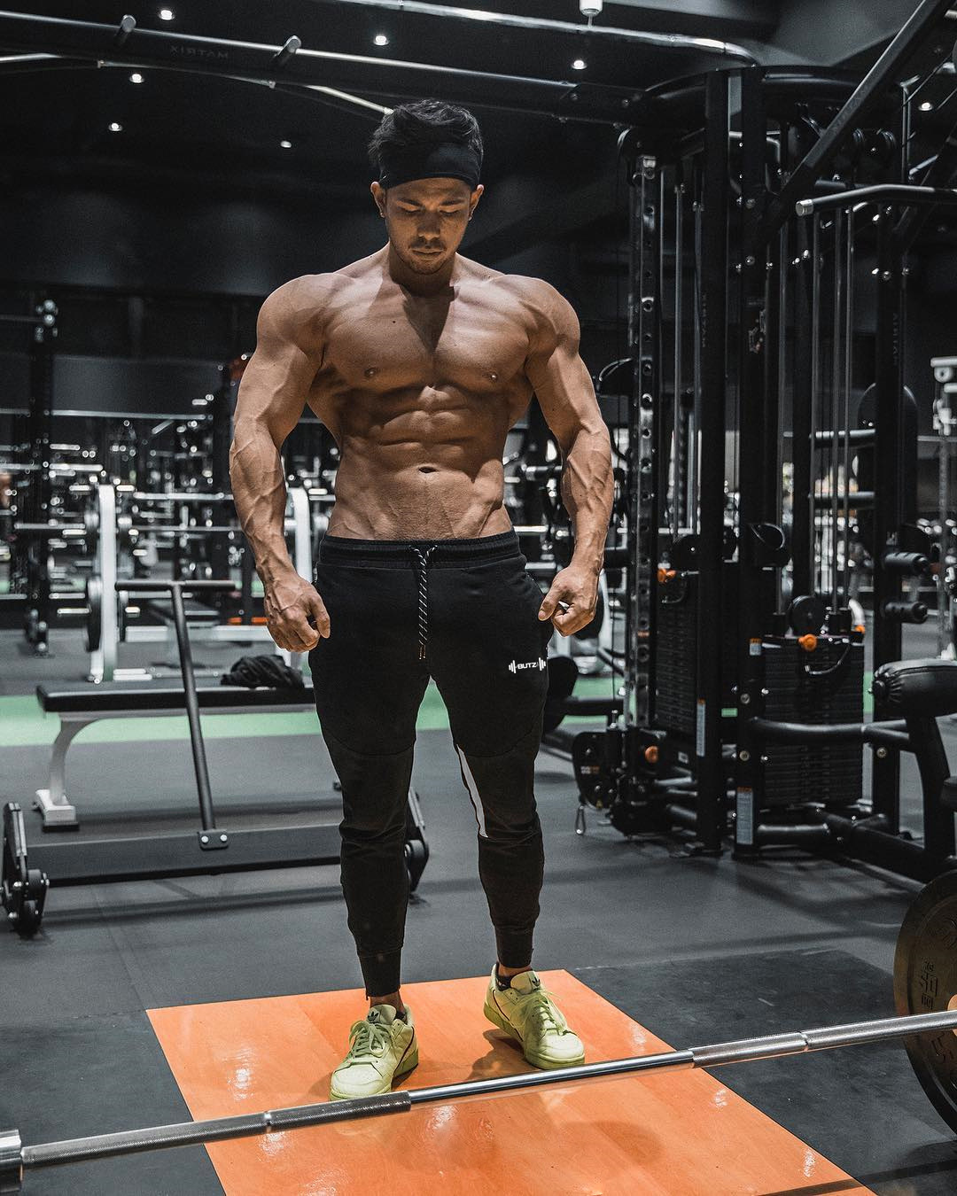 Fitness Trousers Image 5