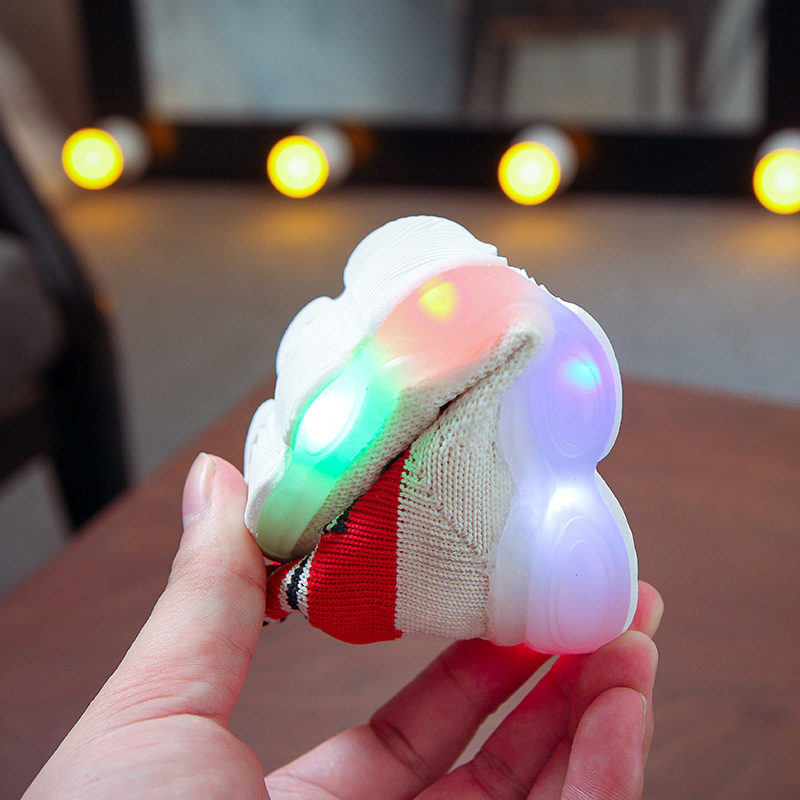 Children's LED light breathable sneakers image 8