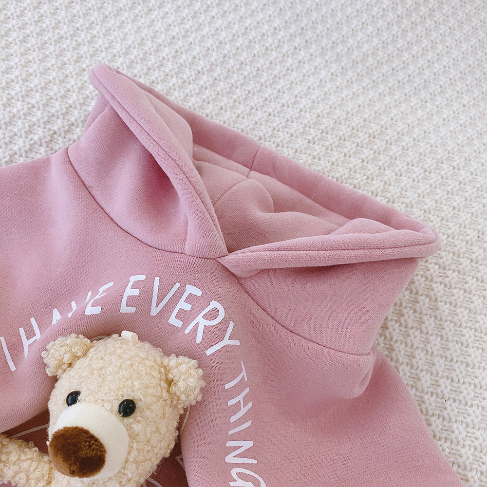 Three-Dimensional Bear Top
