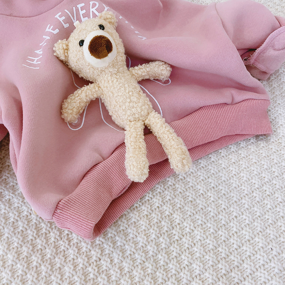 Three-Dimensional Bear Top