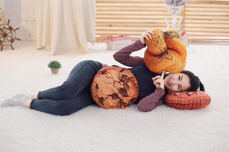 Food Pillow 6