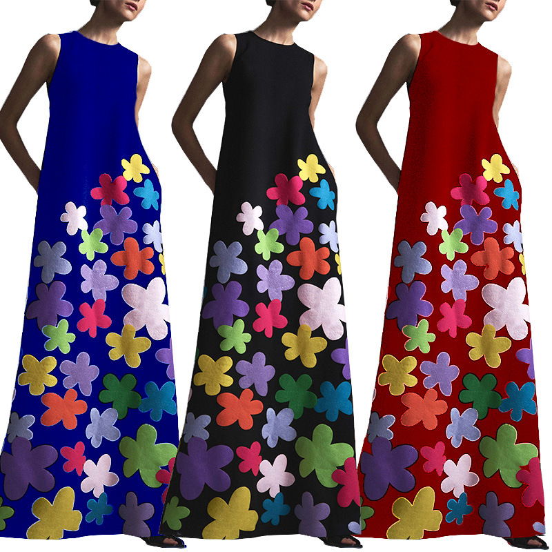 Side view of Women's Round Neck Printed Dress