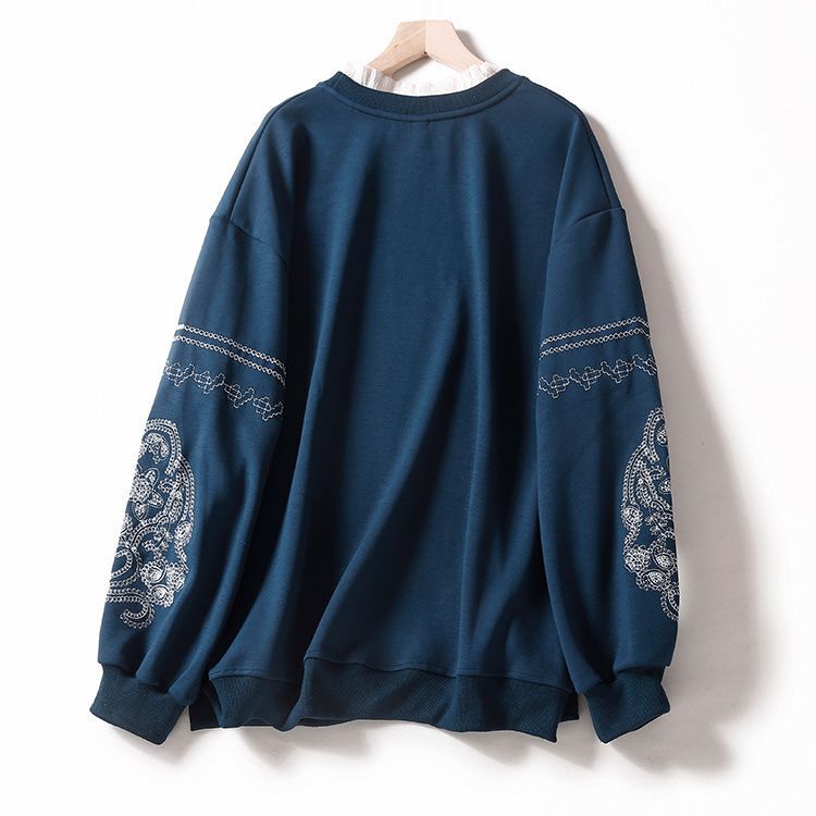 Sweater Image 3