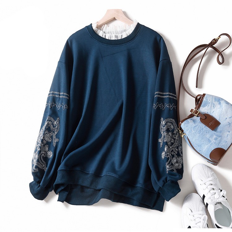 Sweater Image 8