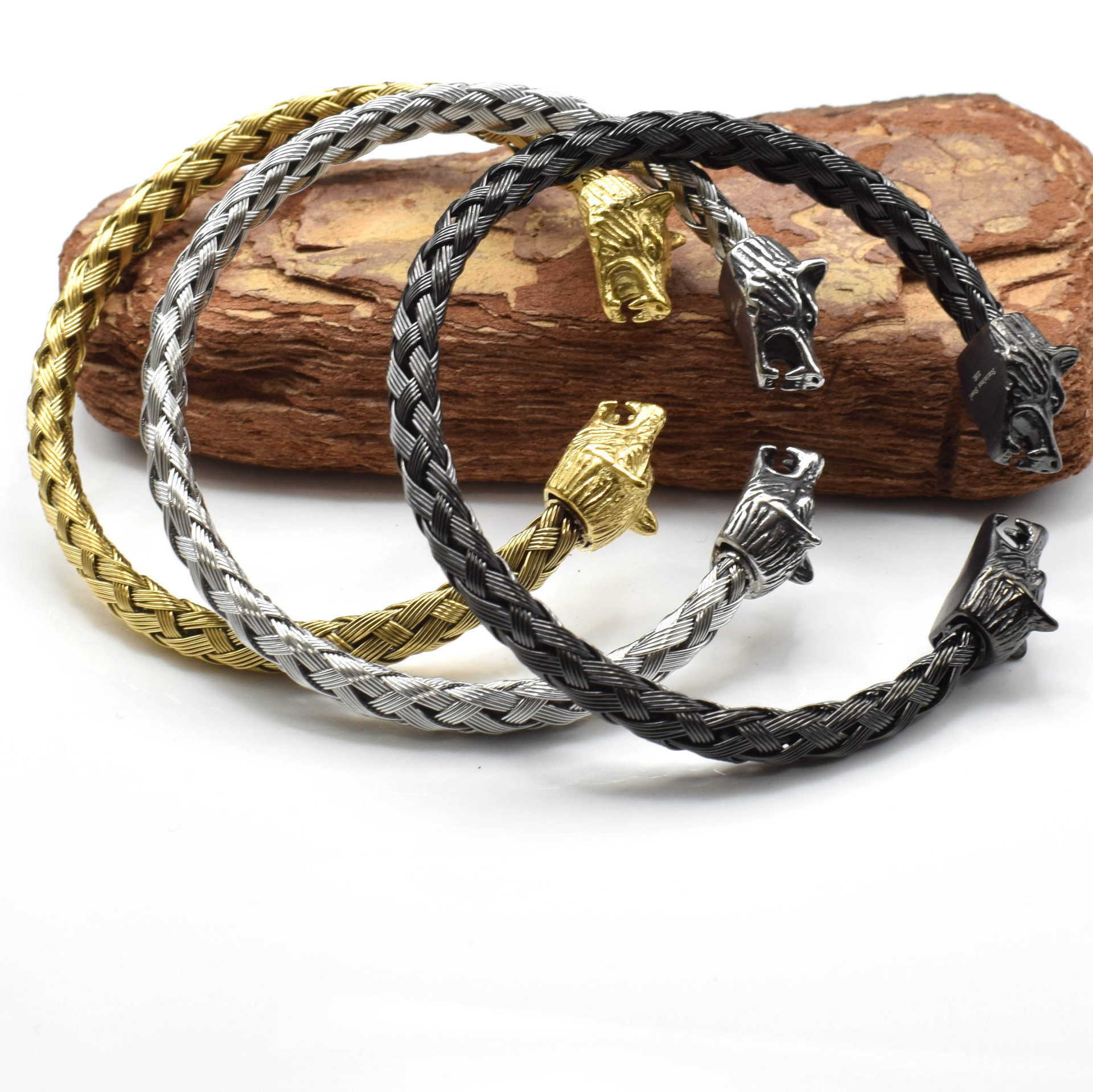 Viking Wolf Head Bracelet - Image 1
