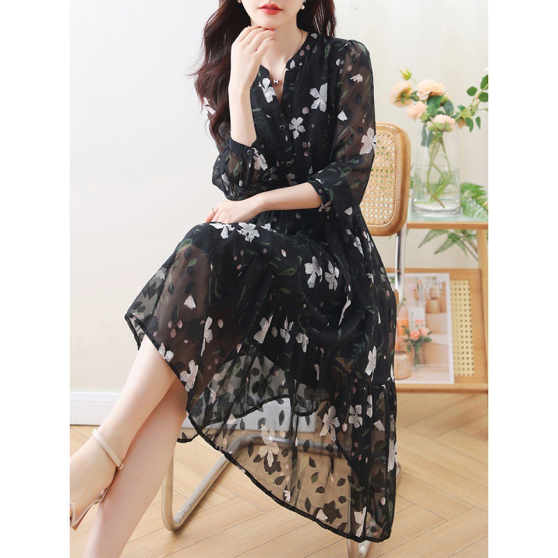 French Style Chiffon Floral Dress Image 3