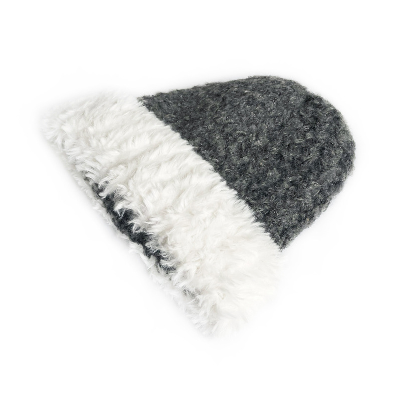 Women's Knitted Fashion Hat Image 3