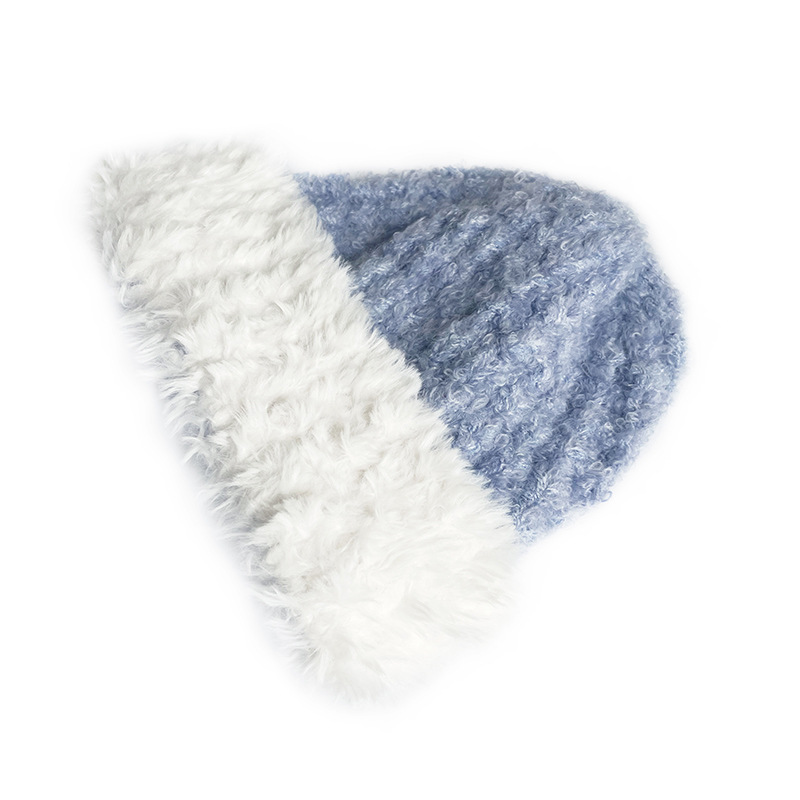 Women's Knitted Fashion Hat Image 10