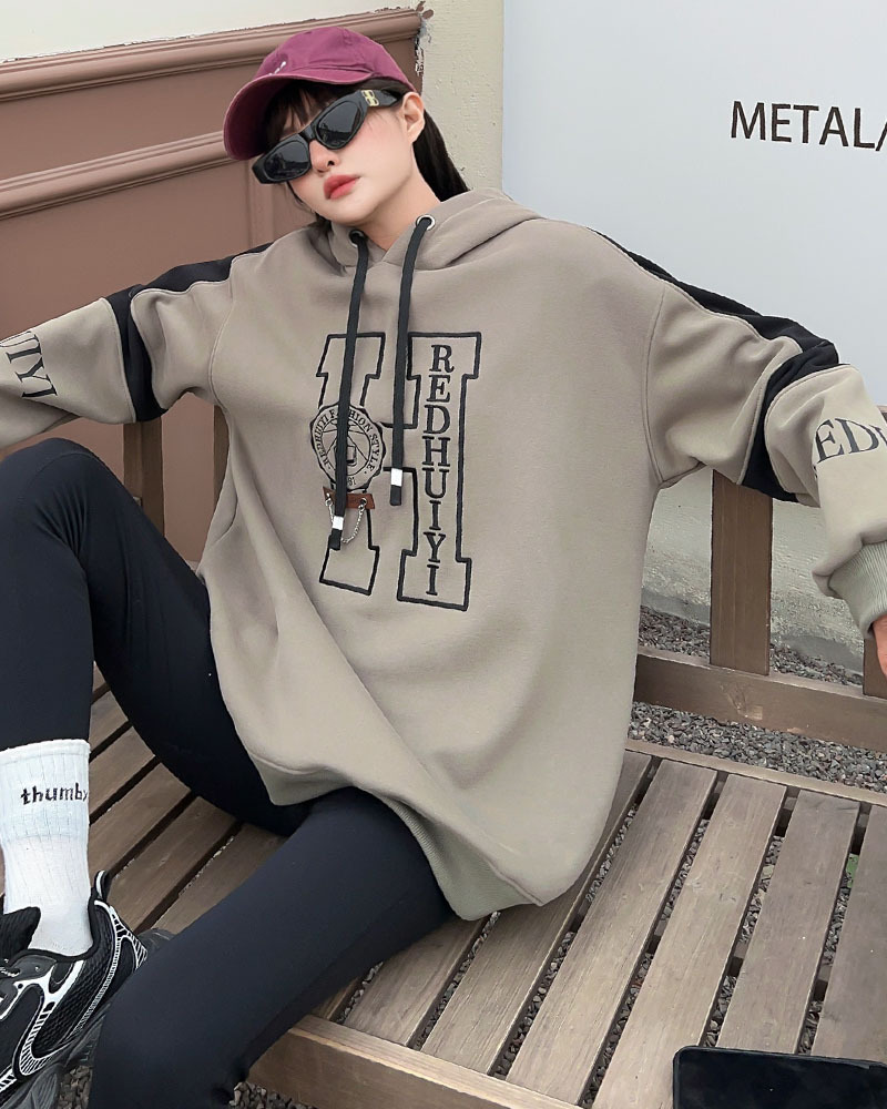 Women's Sweatshirt Image 6