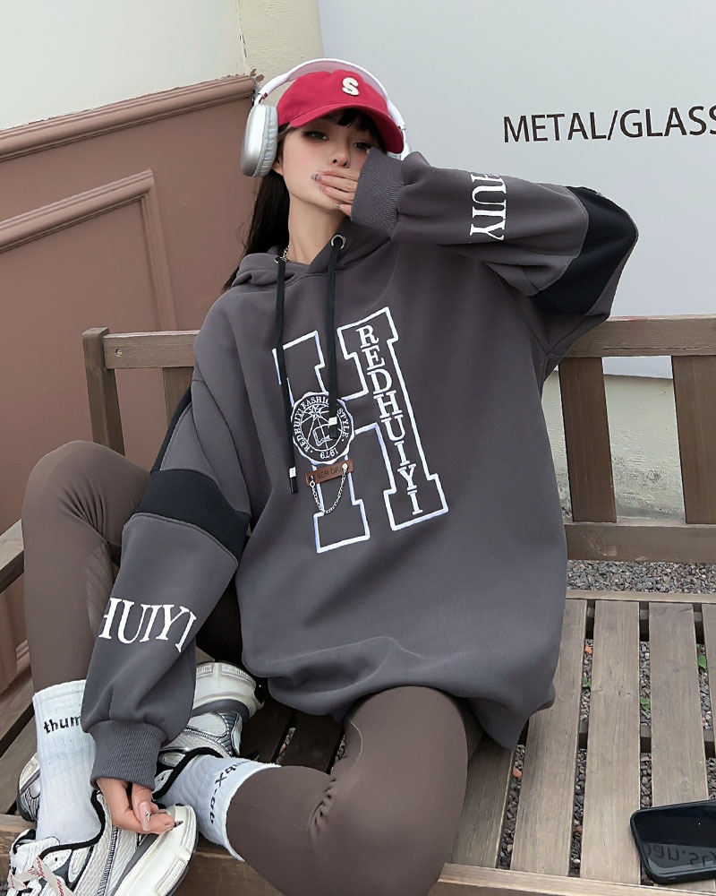 Women's Sweatshirt Image 17