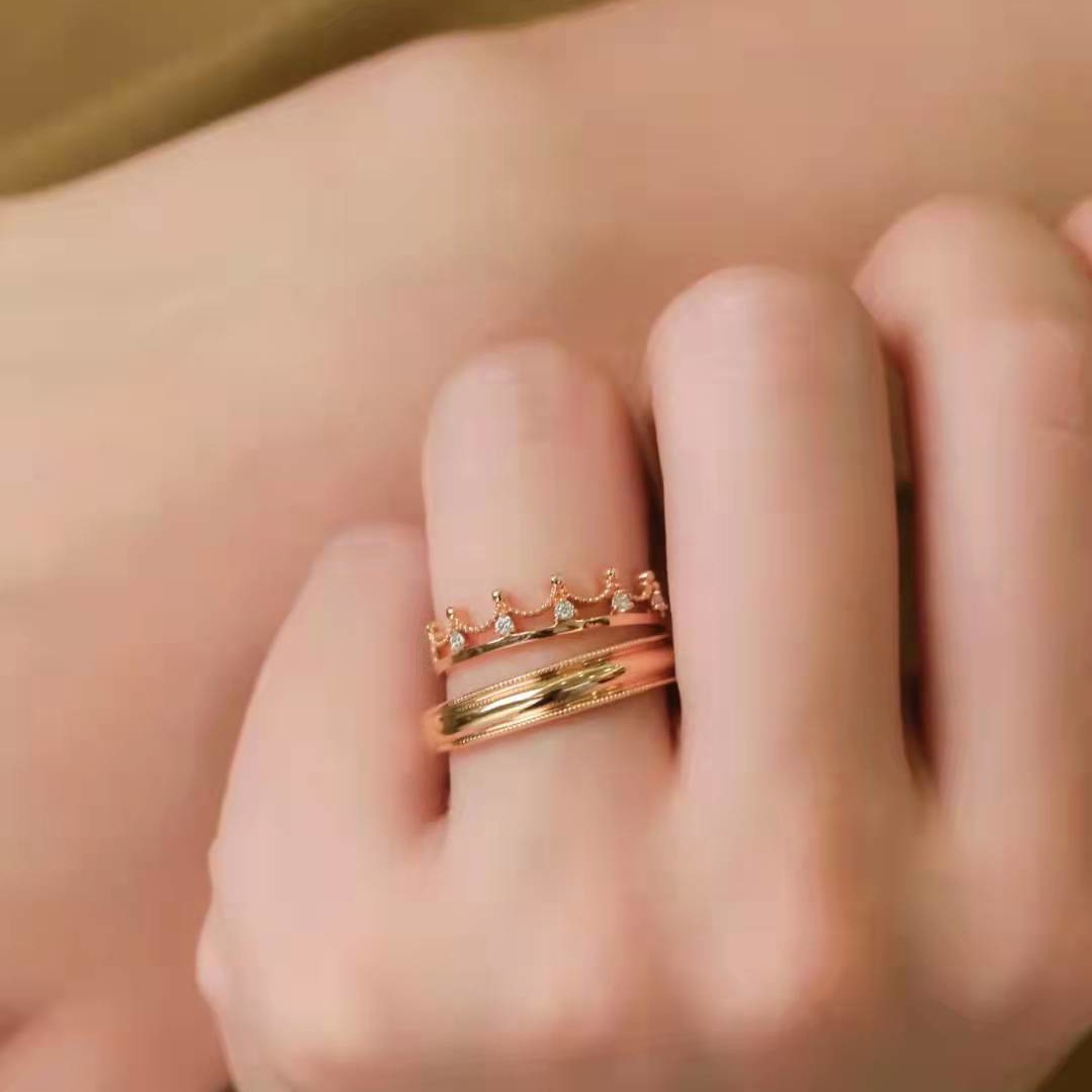 Princess Crown Couple Ring Image 5
