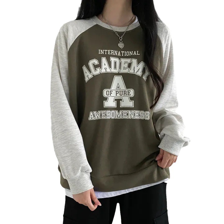 Sweater Image 5
