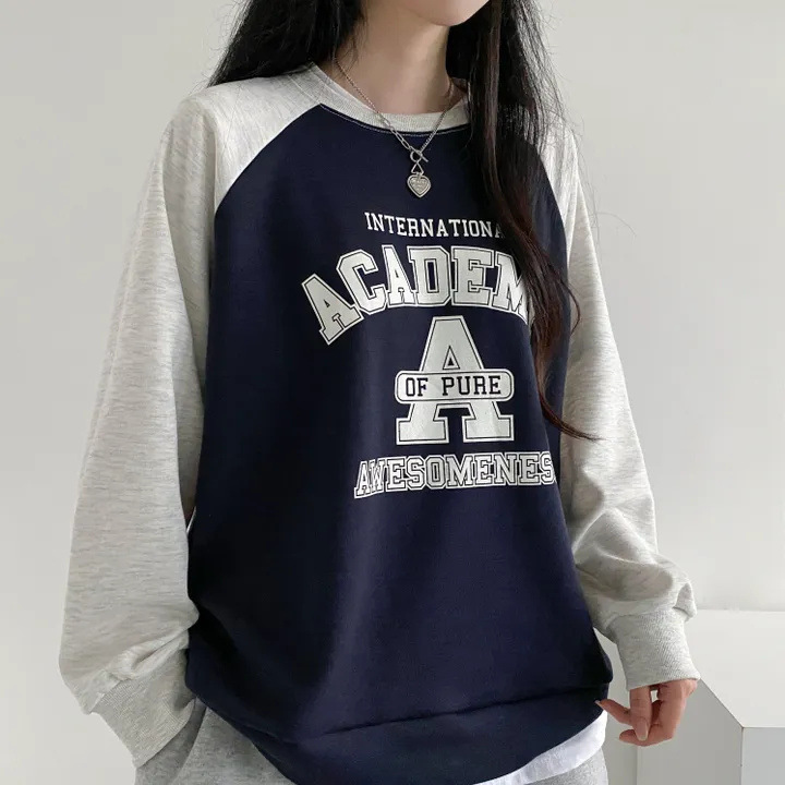 Sweater Image 6
