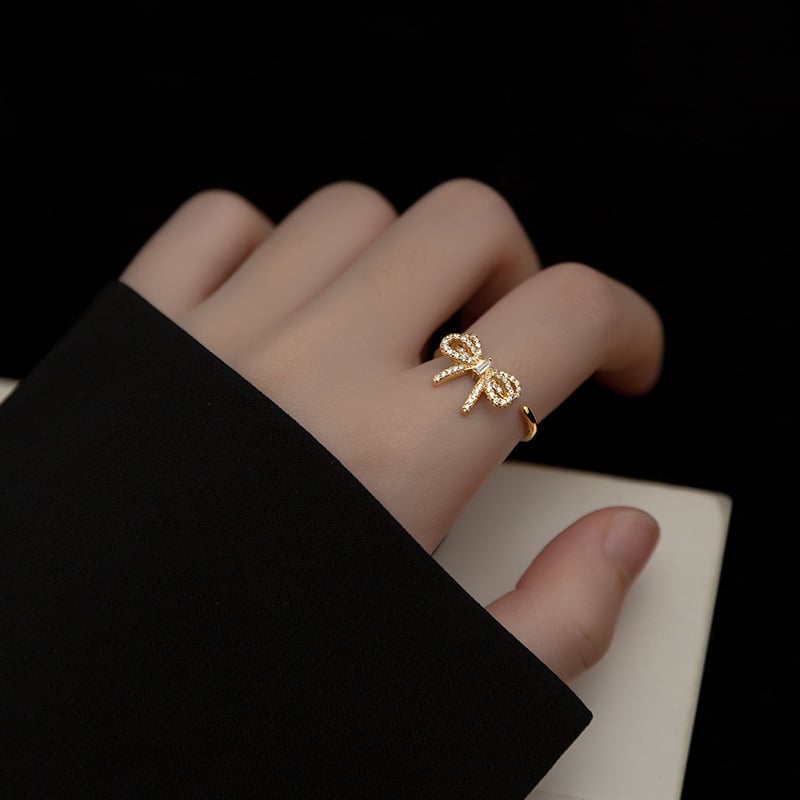 Korean Girly Diamond Studded Hollow Ring 2