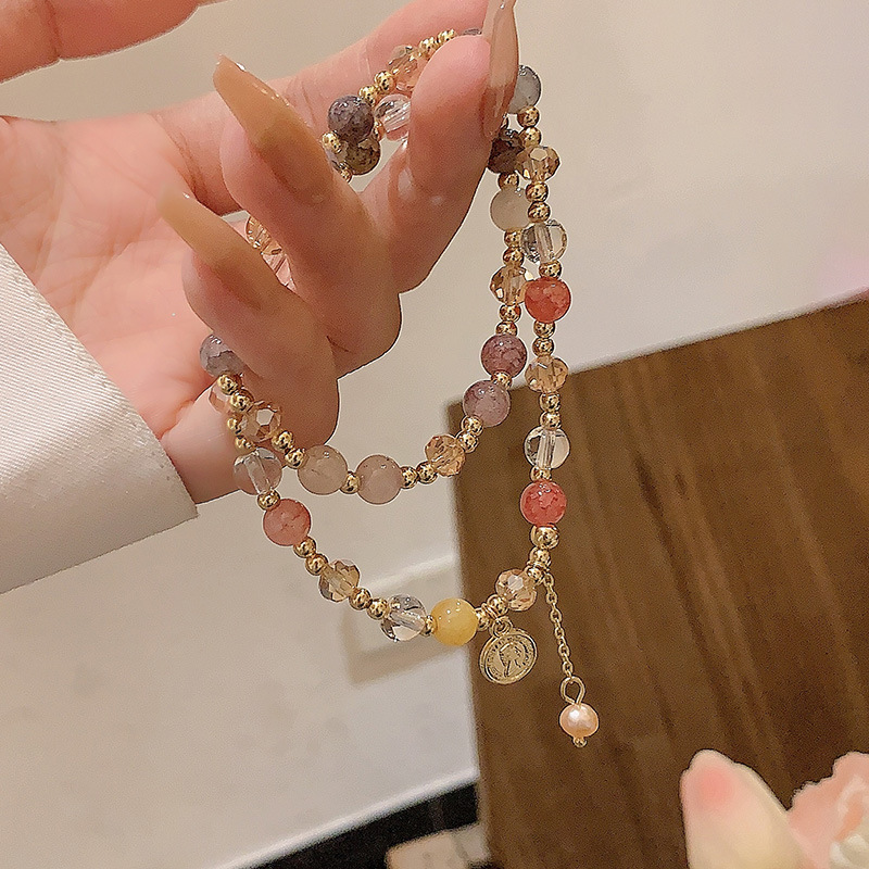 Retro Baroque Pearl Bracelet Image 1