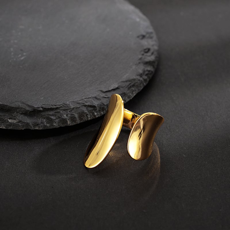 Women's Fashion Light Pasta Finger Ring - Image 4
