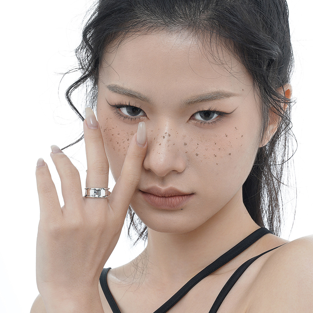 Fashion Retro Distressed Ring - Image 5