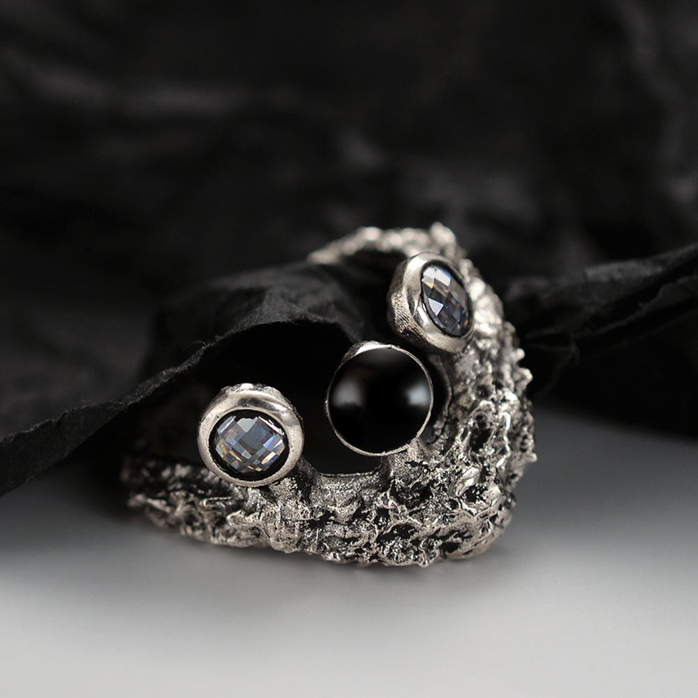 Index Finger Ring Image 3