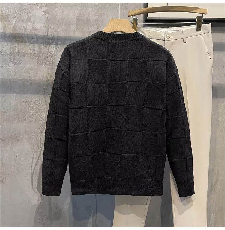 Men's Round Neck Sweater - Image 4