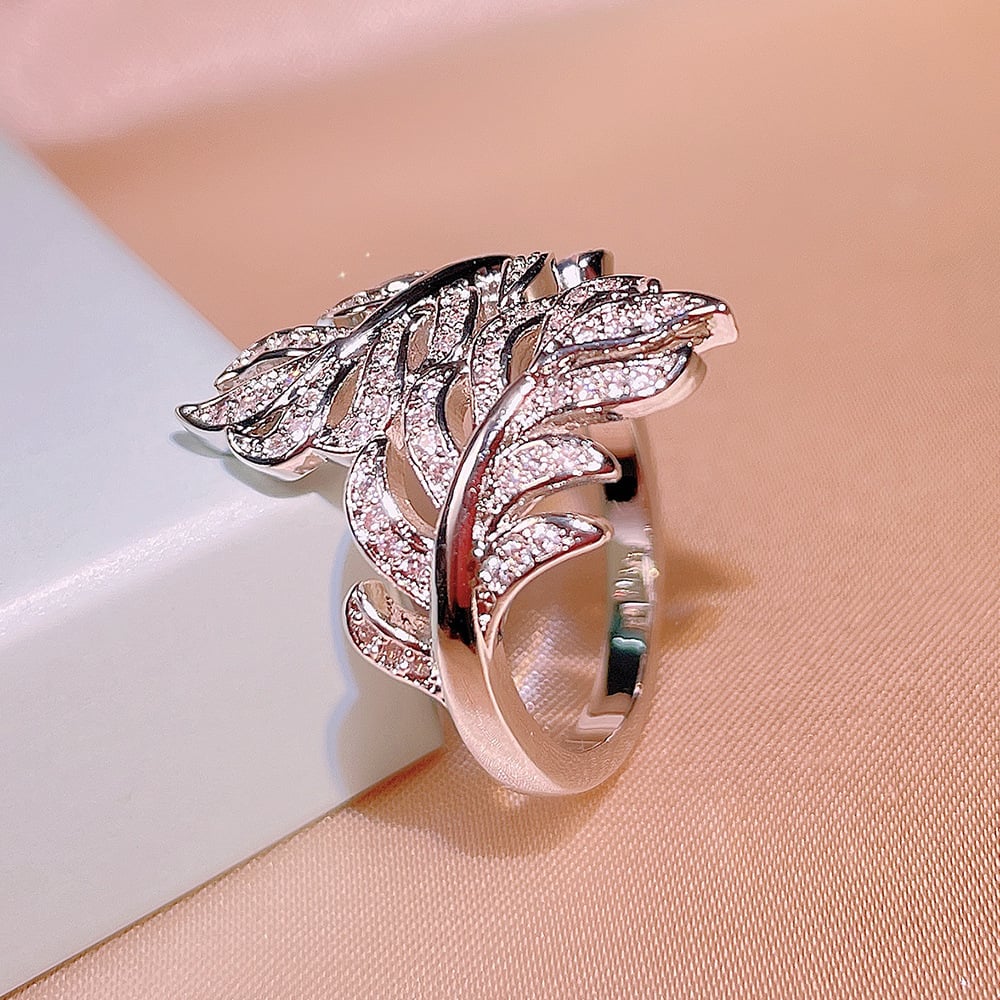 Zircon Ornament Ring Image 1