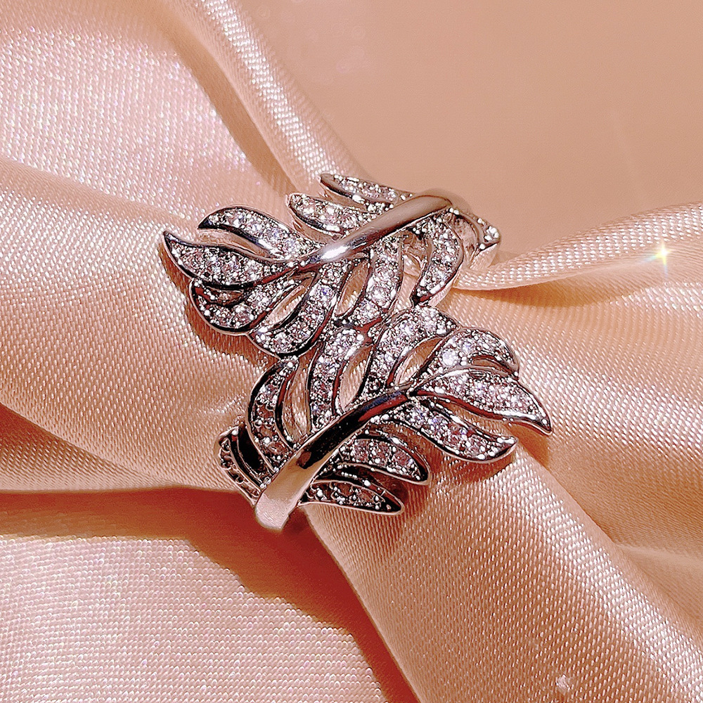 Zircon Ornament Ring Image 5
