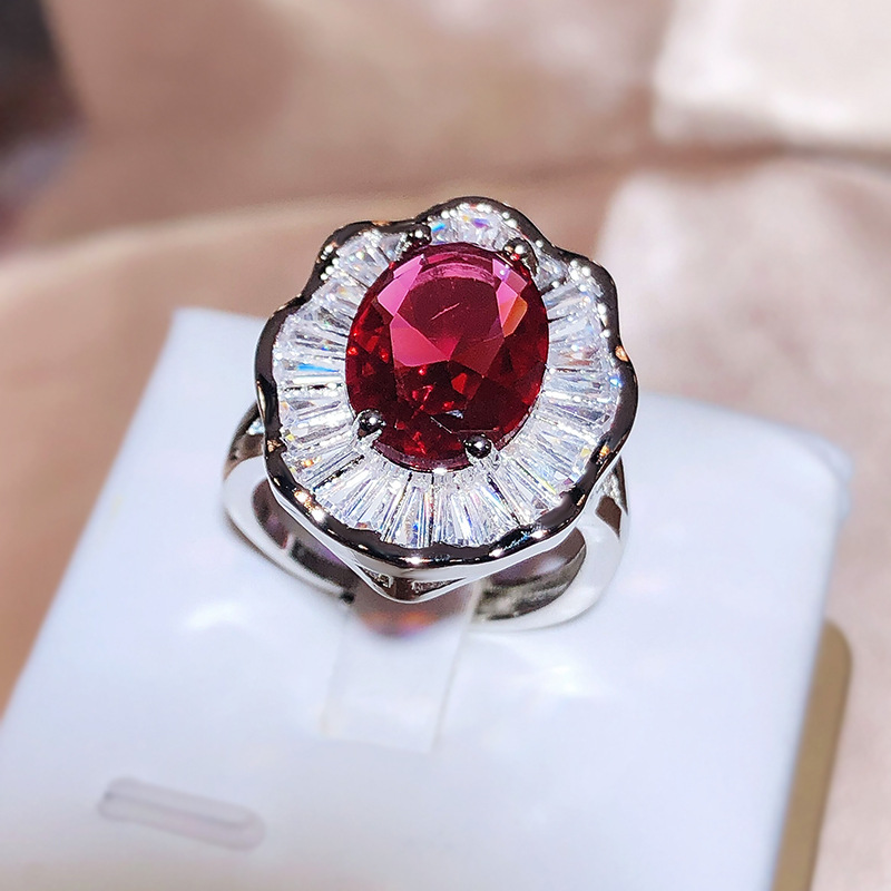 Anillo Rojo Llamativo con Piedra para Mujer 4