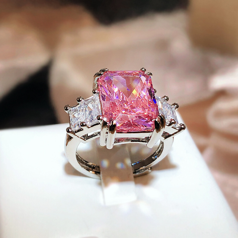 Overturn Stone Inlay Powder Rhinestone Ring Pink