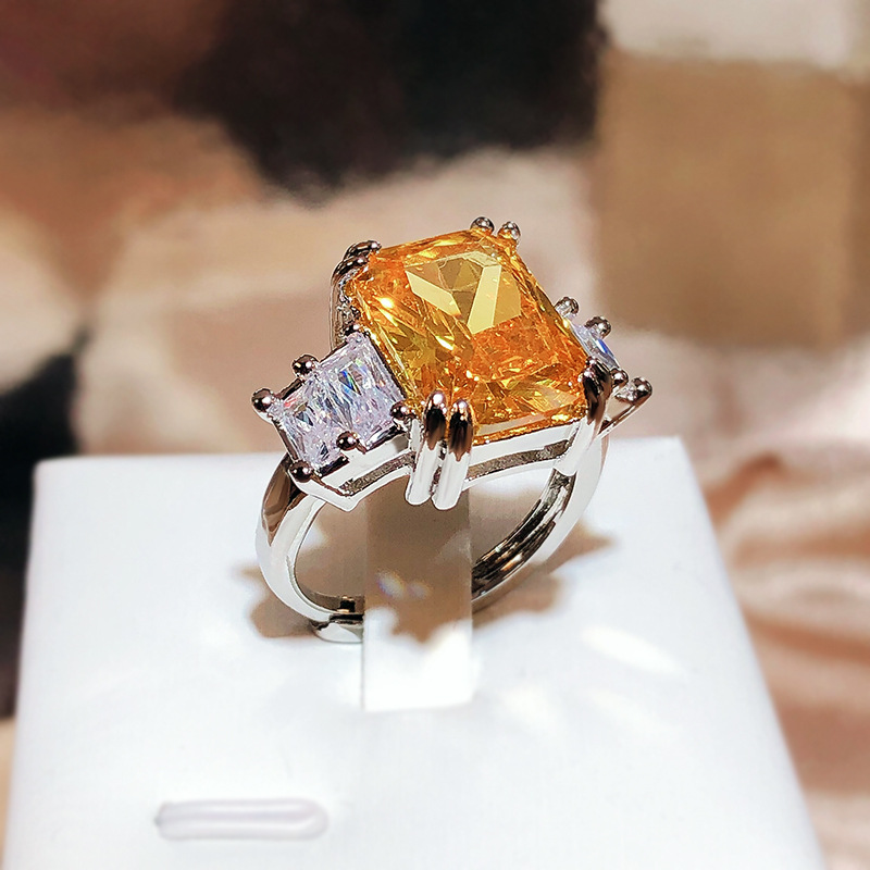 Overturn Stone Inlay Powder Rhinestone Ring Showcase