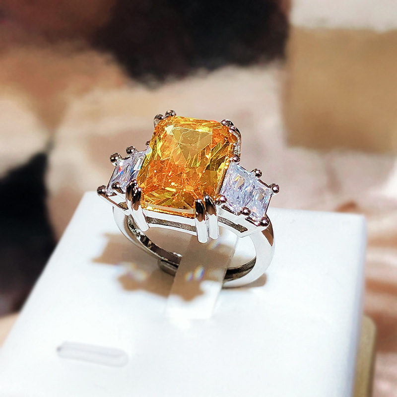 Overturn Stone Inlay Powder Rhinestone Ring Unique