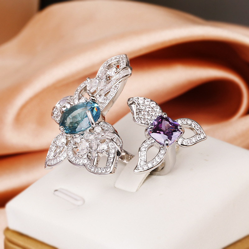 Rhinestone Butterfly Love Heart-shaped Ring Image 5