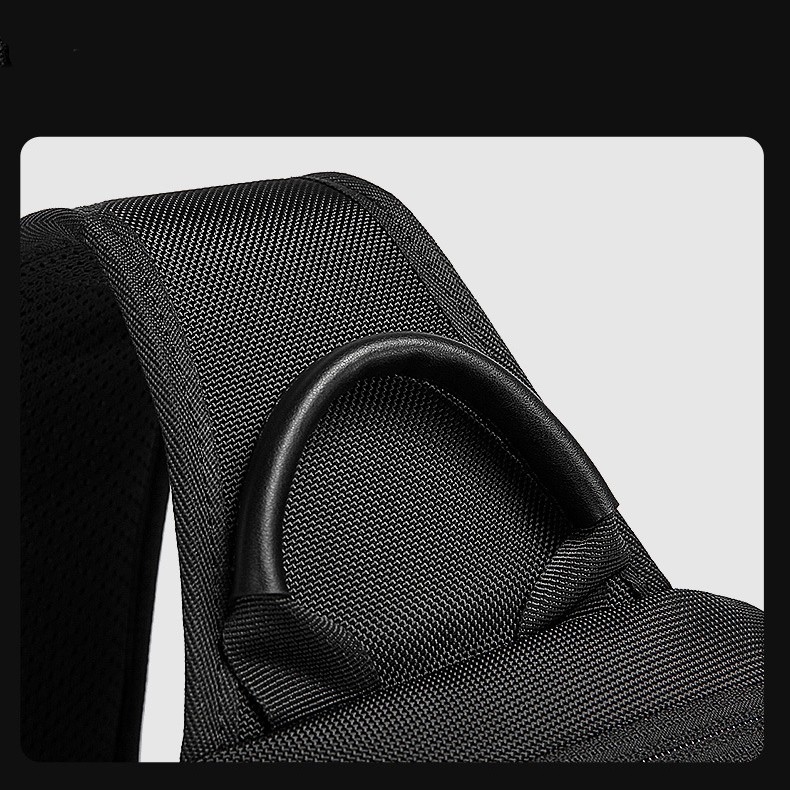 Men's Messenger Bag Image 8