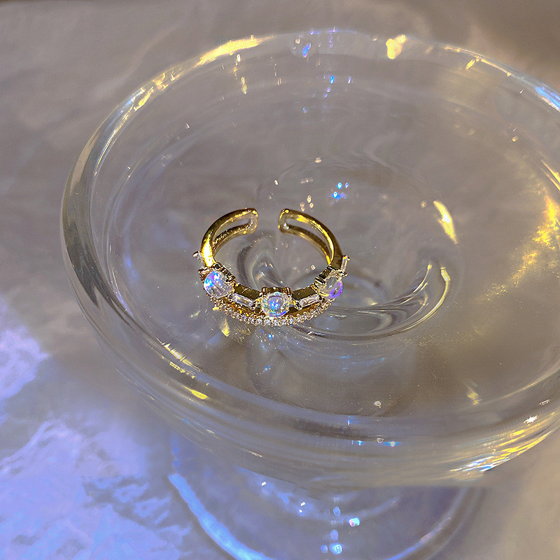 Women's Pearl Zircon Ring 25